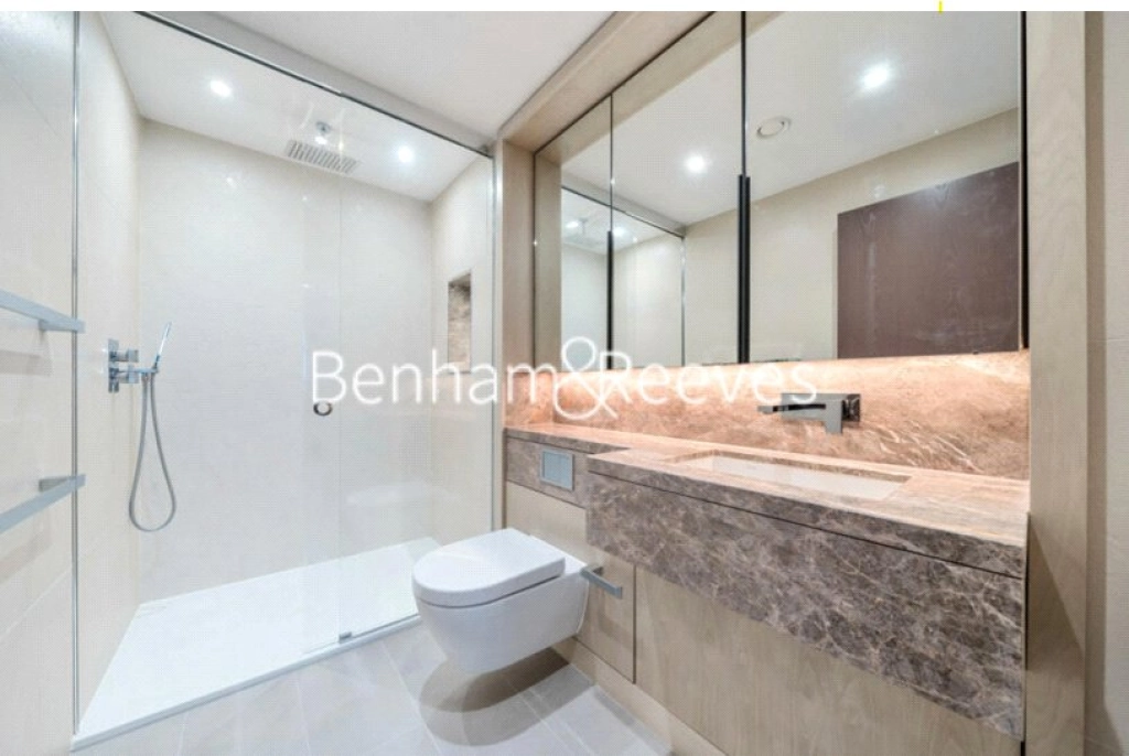 2 bedrooms apartments/flats for sale in Parrs Way, London - W6 view 5