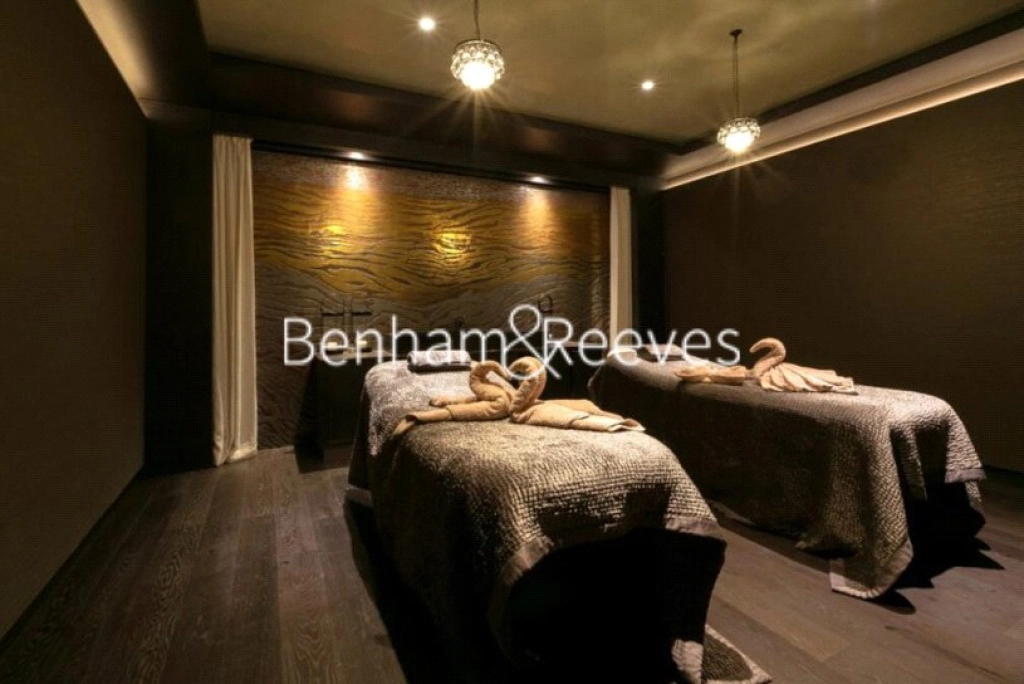 2 bedrooms apartments/flats for sale in Parrs Way, London - W6 view 13