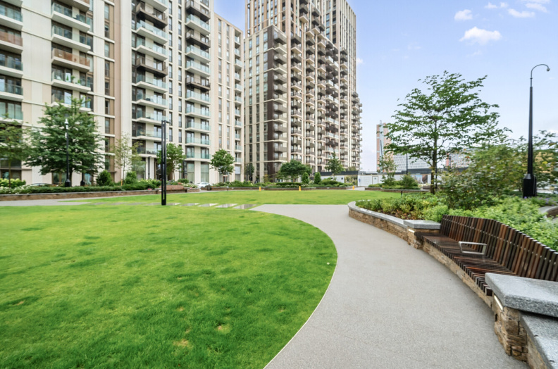 3 bedrooms apartments/flats for sale in Cascade Way, White City - W12 view 23