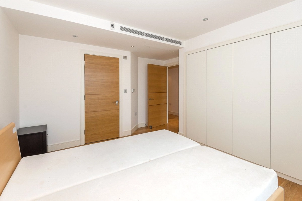 3 bedrooms apartments/flats for sale in Lensbury Avenue, London - SW6 view 13