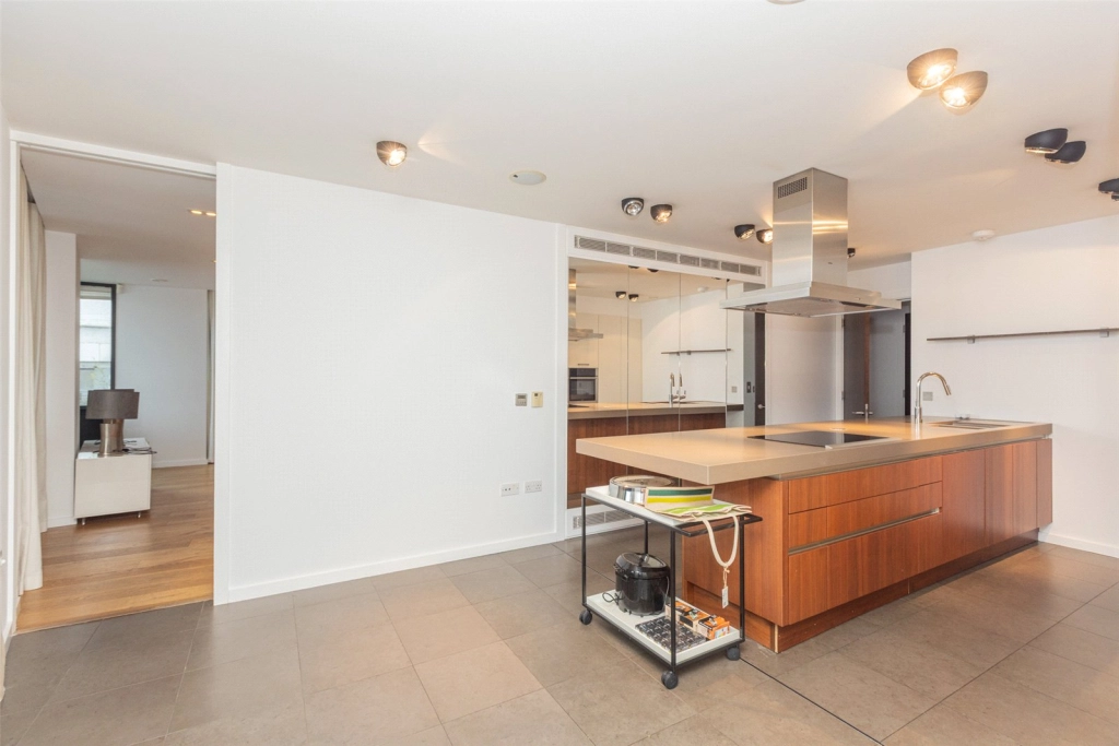 2 bedrooms apartments/flats for sale in Lots Road, London - SW10 view 6