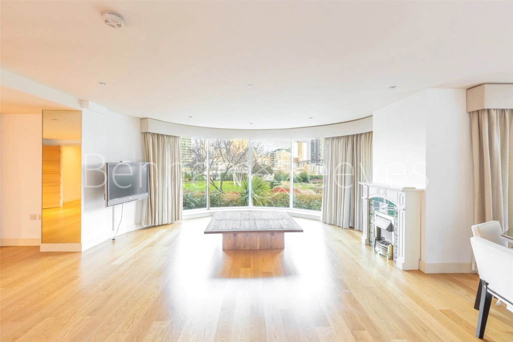 3 bedrooms apartments/flats for sale in Lensbury Avenue, London - SW6 view 24