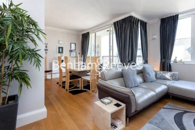 The Quadrangle, Chelsea Harbour, London - SW10 view 1