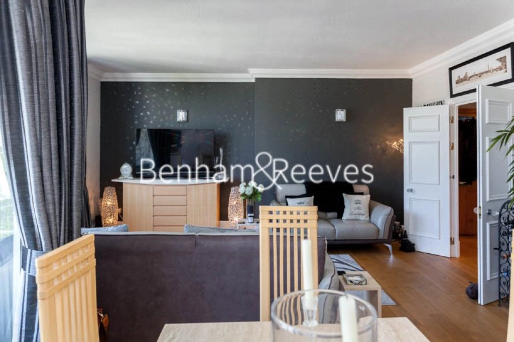 2 bedrooms apartments/flats for sale in The Quadrangle, Chelsea Harbour, London - SW10 view 9