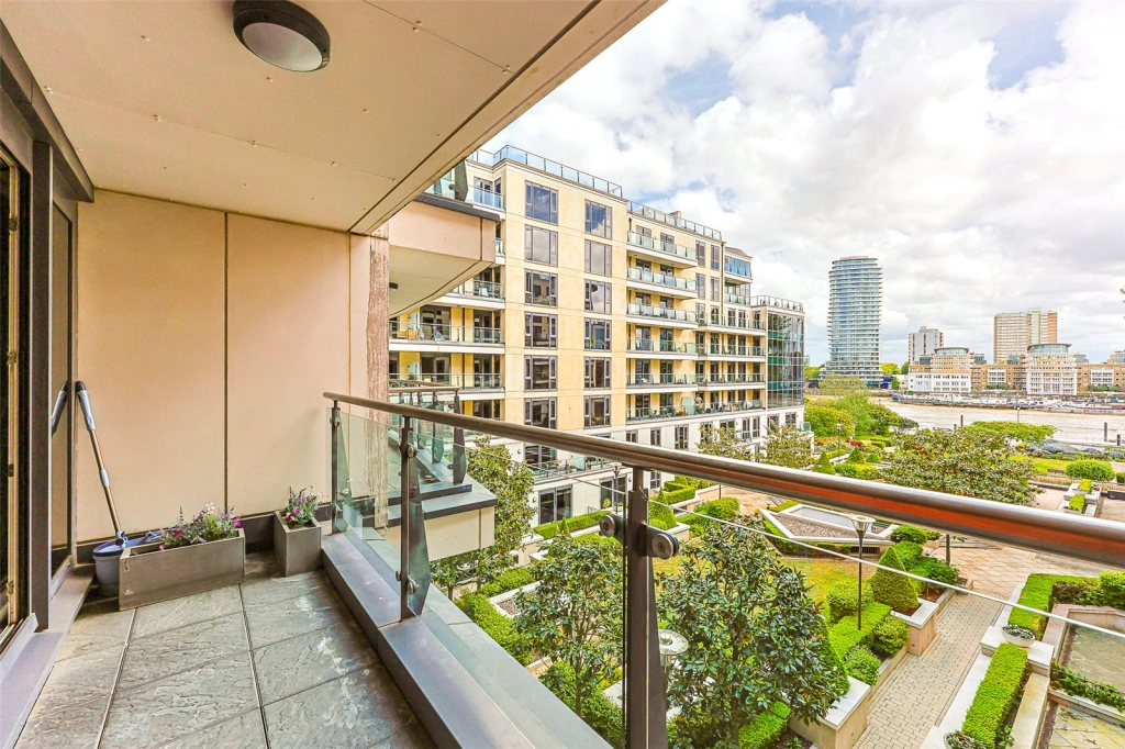 3 bedrooms apartments/flats for sale in Lensbury Avenue, London - SW6 view 7