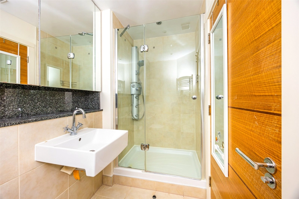 3 bedrooms apartments/flats for sale in Lensbury Avenue, London - SW6 view 10