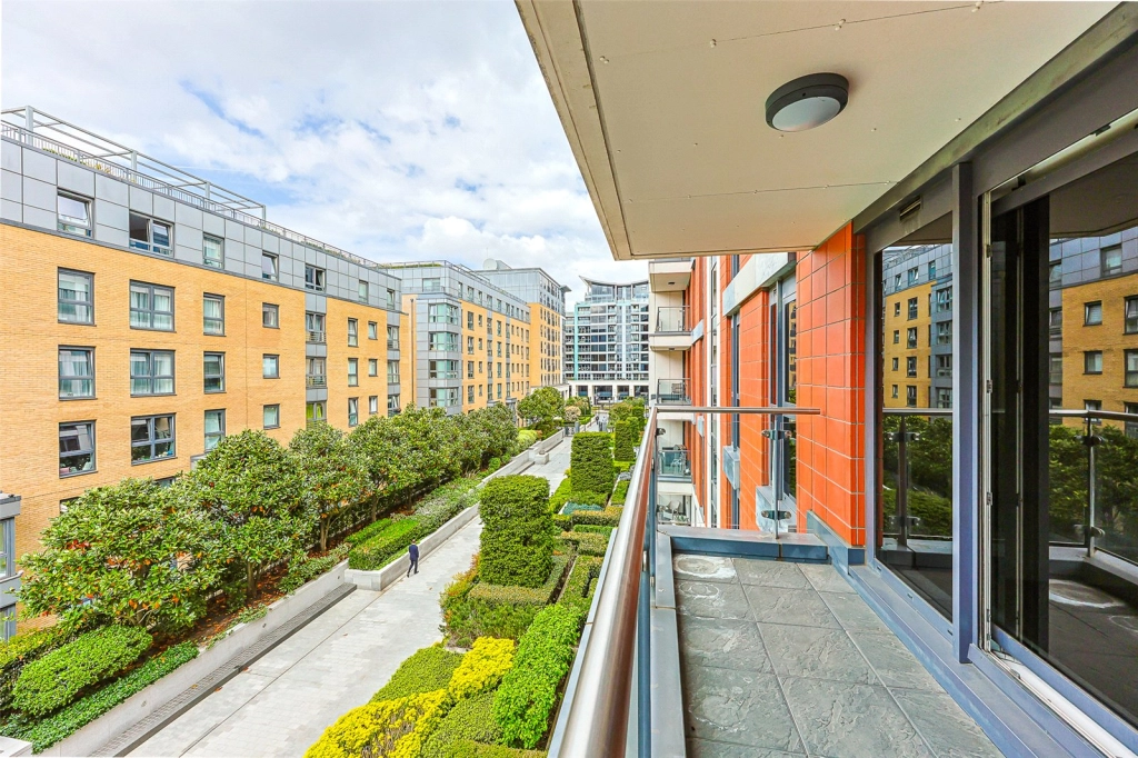 3 bedrooms apartments/flats for sale in Lensbury Avenue, London - SW6 view 12