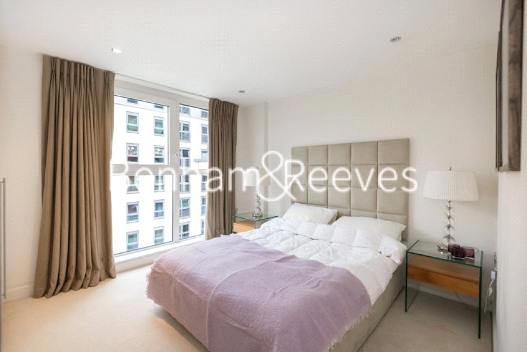 3 bedrooms apartments/flats for sale in Lensbury Avenue, London - SW6 view 4