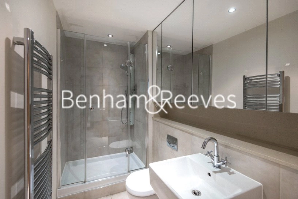 3 bedrooms apartments/flats for sale in Lensbury Avenue, London - SW6 view 5