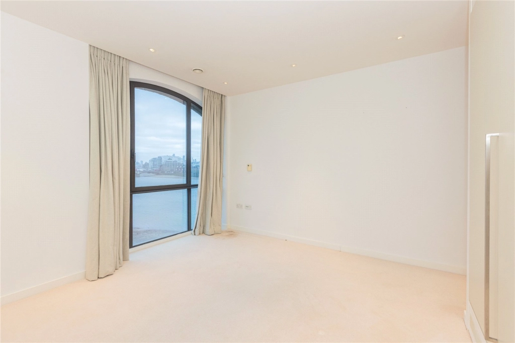 2 bedrooms apartments/flats for sale in Lots Road, London - SW10 view 4