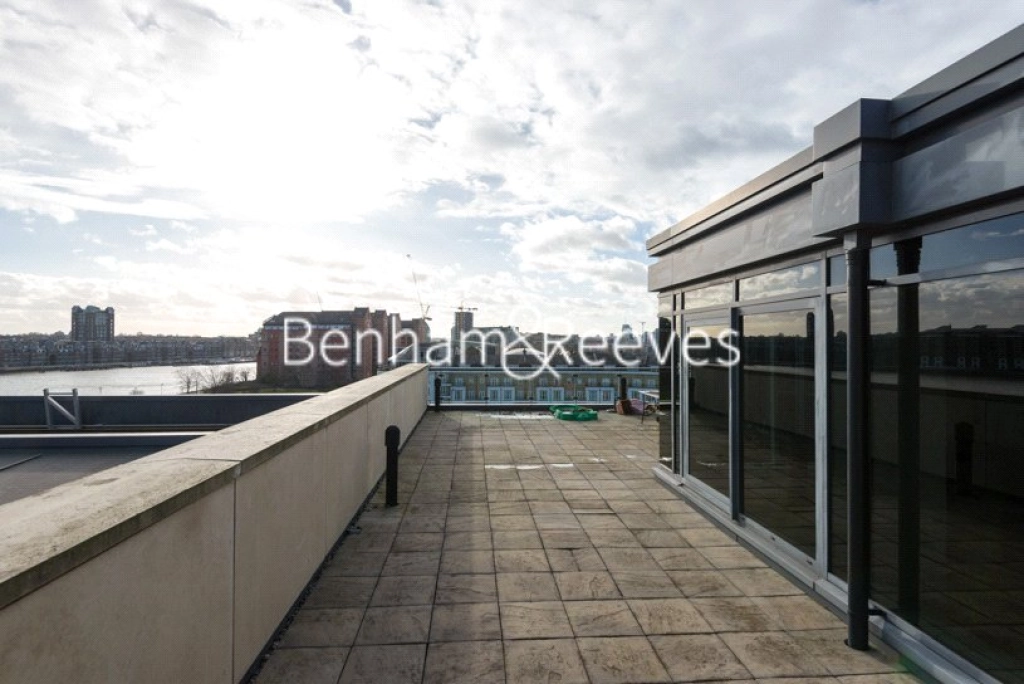 3 bedrooms apartments/flats for sale in Lensbury Avenue, London - SW6 view 11
