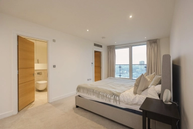 The Boulevard, Fulham - SW6 view 3