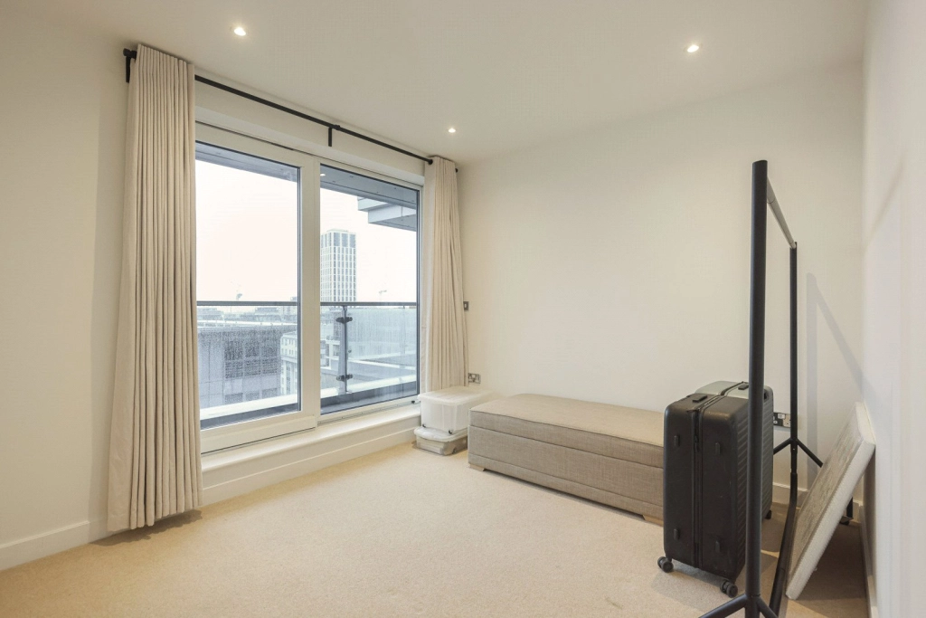 3 bedrooms apartments/flats for sale in The Boulevard, Fulham - SW6 view 5
