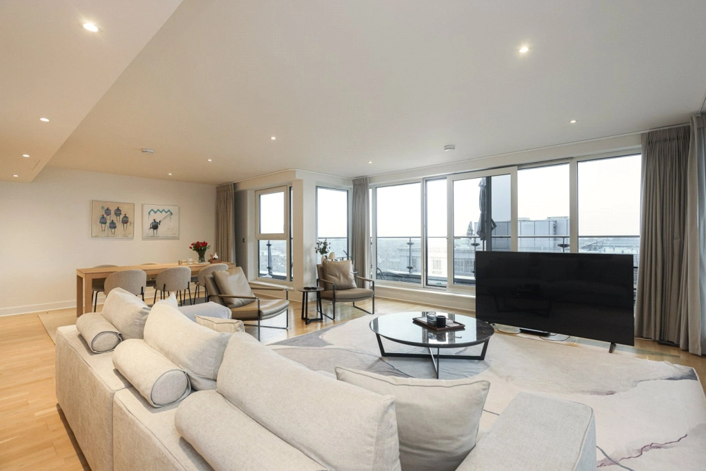 3 bedrooms apartments/flats for sale in The Boulevard, Fulham - SW6 view 8