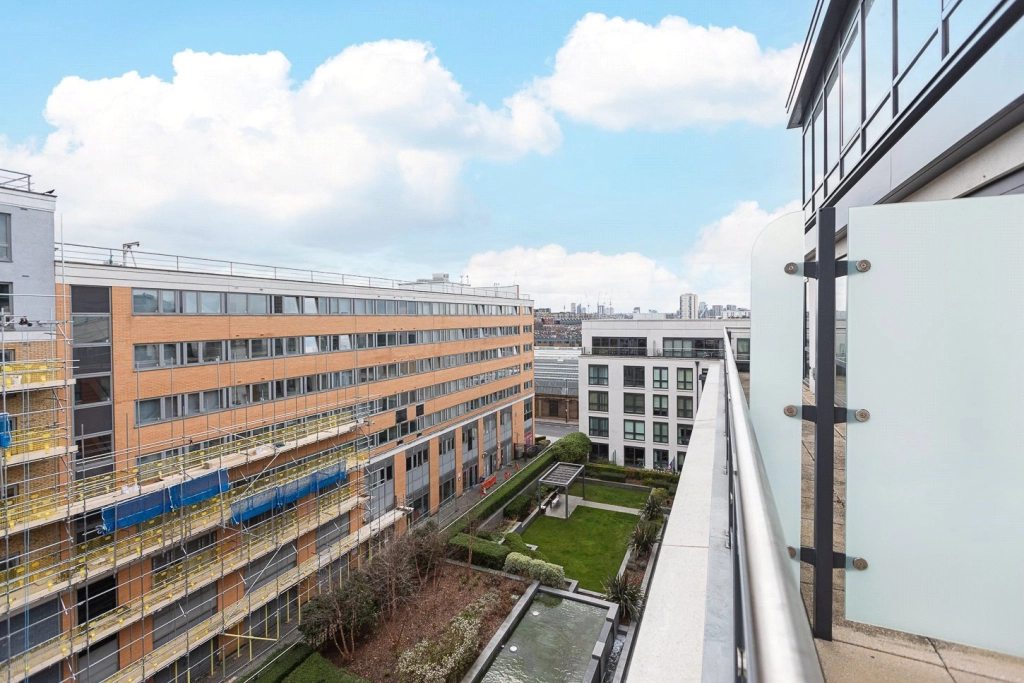 3 bedrooms apartments/flats for sale in Park Street, Chelsea Creek, Fulham - SW6 view 16