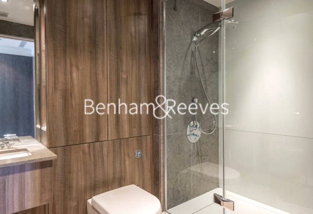 2 bedrooms apartments/flats for sale in Townmead Road, London - SW6 view 4