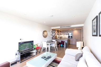Townmead Road, London - SW6 view 2