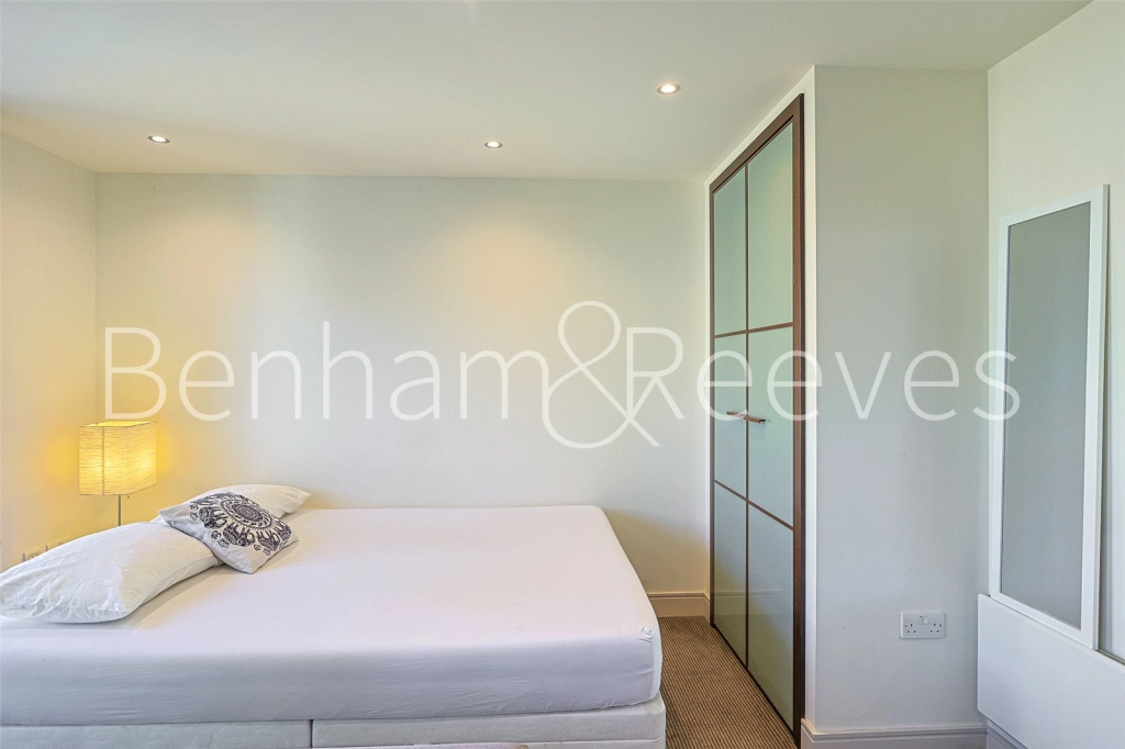 1 bedroom apartments/flats for sale in Townmead Road, London - SW6 view 8