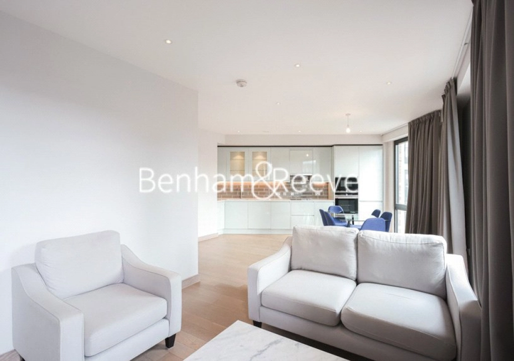 2 bedrooms apartments/flats for sale in Drapers Yard, London - SW18 view 2