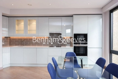 Drapers Yard, London - SW18 view 3