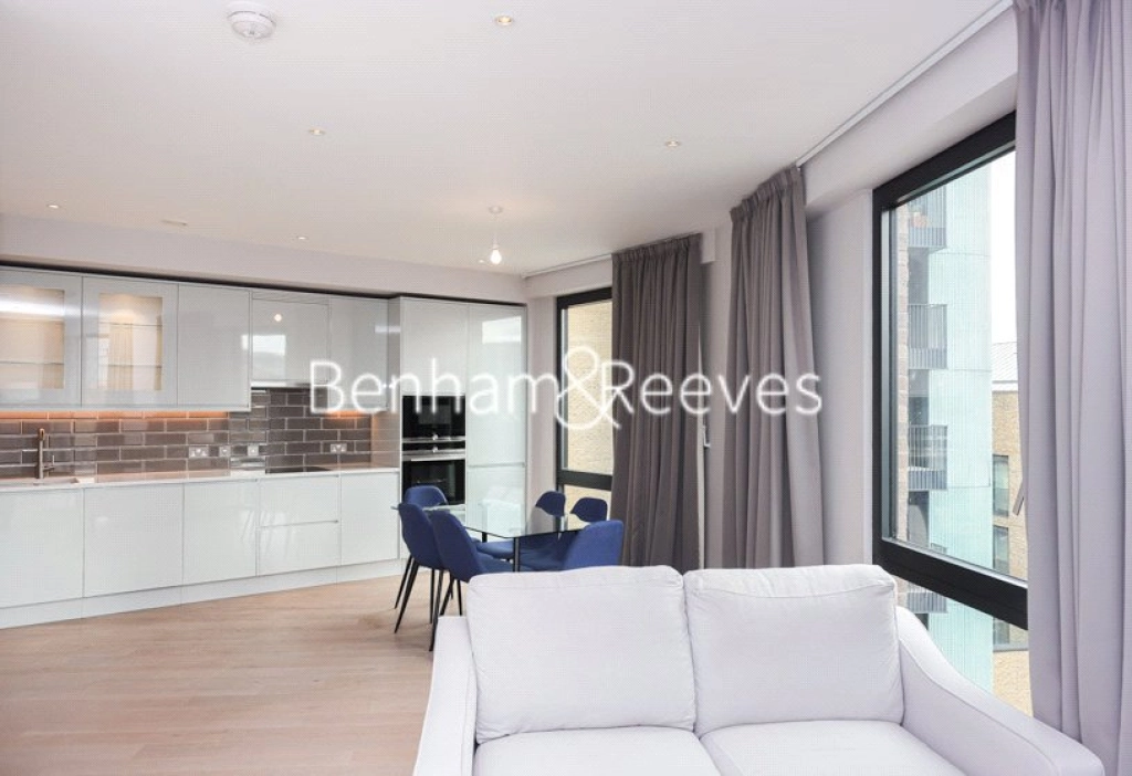 2 bedrooms apartments/flats for sale in Drapers Yard, London - SW18 view 19