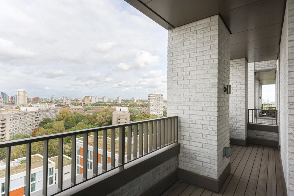 2 bedrooms apartments/flats for sale in Grant Road, Battersea - SW11 view 7