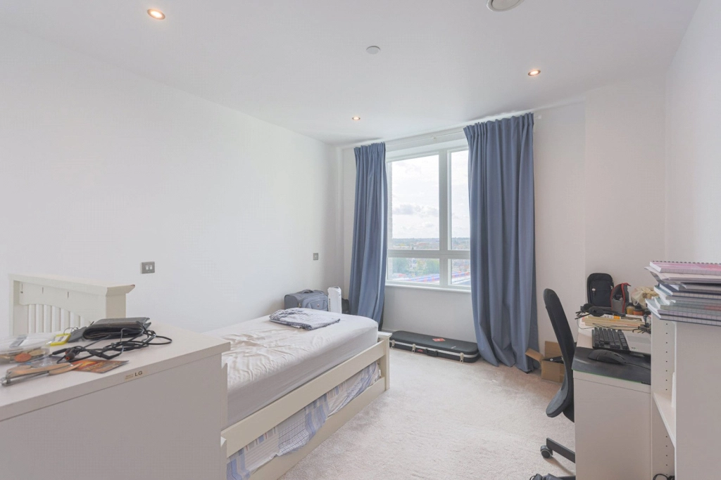 2 bedrooms apartments/flats for sale in Grant Road, Battersea - SW11 view 13