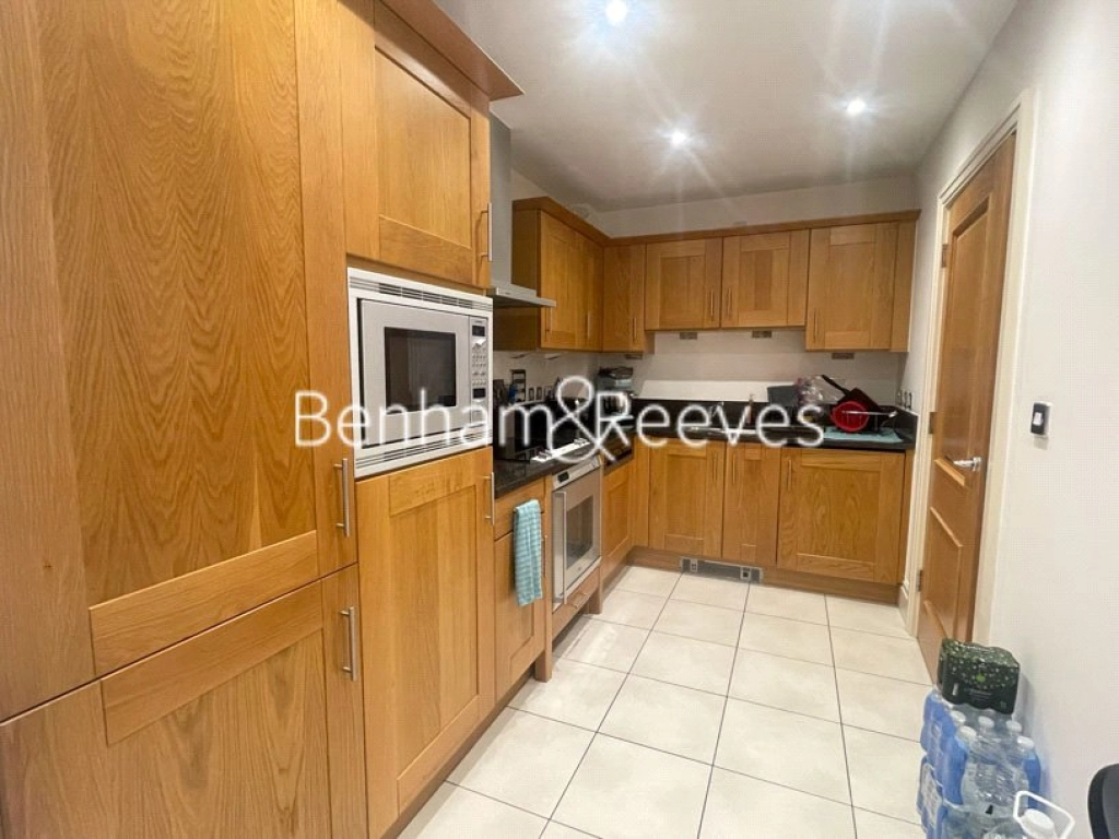 2 bedrooms apartments/flats for sale in The Boulevard, Imperial Wharf - SW6 view 2