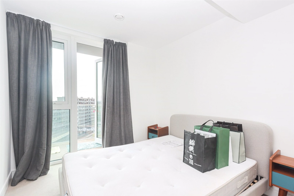2 bedrooms apartments/flats for sale in Beadon Road, London - W6 view 8