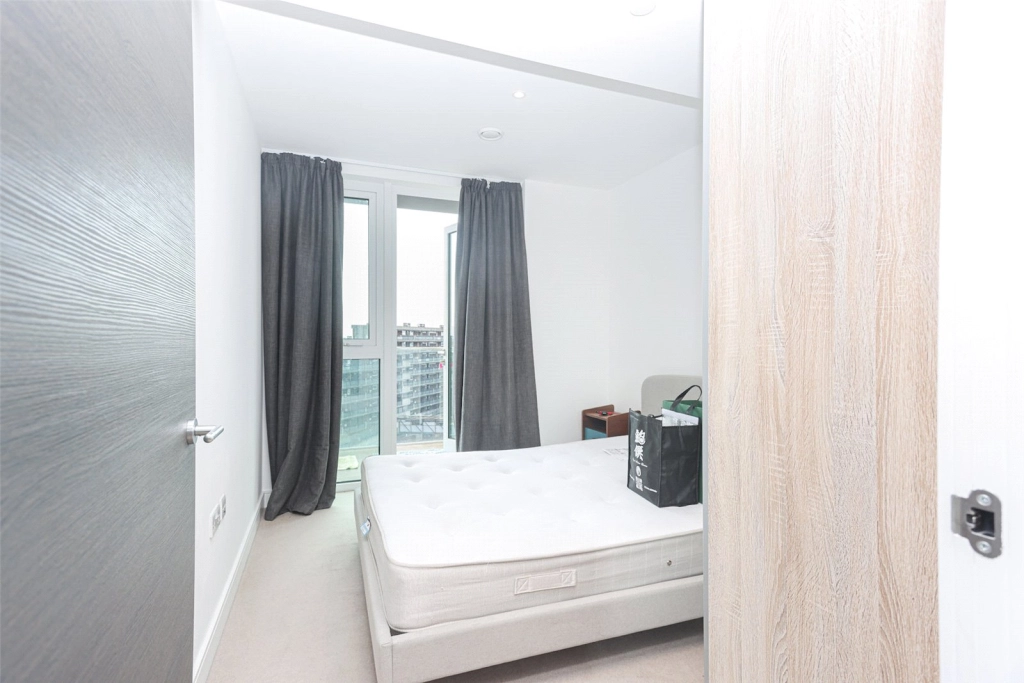 2 bedrooms apartments/flats for sale in Beadon Road, London - W6 view 9