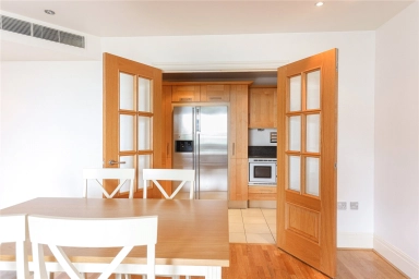 The Boulevard, Imperial Wharf, London - SW6 view 12