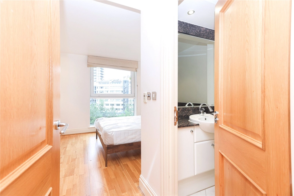 3 bedrooms apartments/flats for sale in The Boulevard, Imperial Wharf, London - SW6 view 21