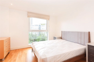 The Boulevard, Imperial Wharf, London - SW6 view 22