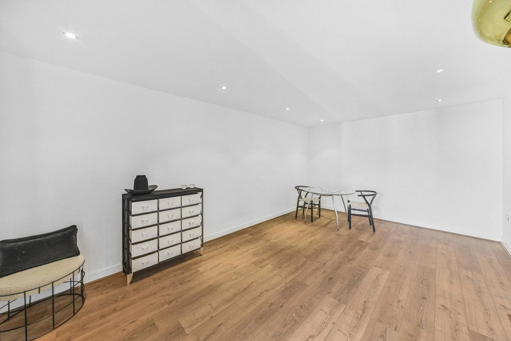 2 bedrooms apartments/flats for sale in The Boulevard, Fulham - SW6 view 17