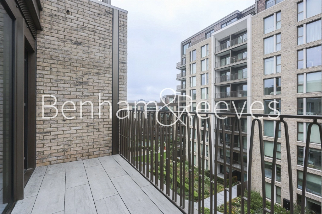 2 bedrooms apartments/flats for sale in Sands End Lane, London - SW6 view 16