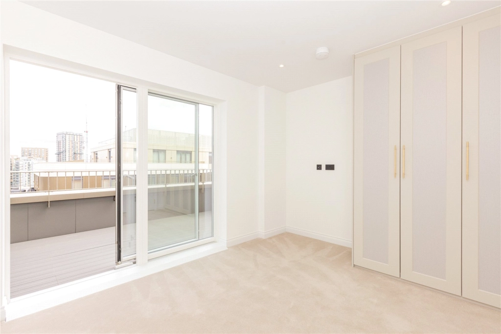 2 bedrooms apartments/flats for sale in Watermeadow Lane, London - SW6 view 15
