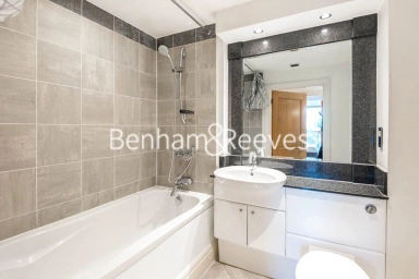 The Boulevard, Imperial Wharf, London - SW6 view 3