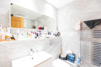 The Boulevard, Imperial Wharf, London - SW6 view 8
