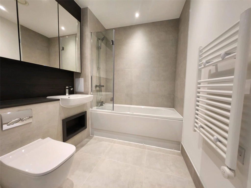 2 bedrooms apartments/flats for sale in Burlington Road, New Malden - KT3 view 13