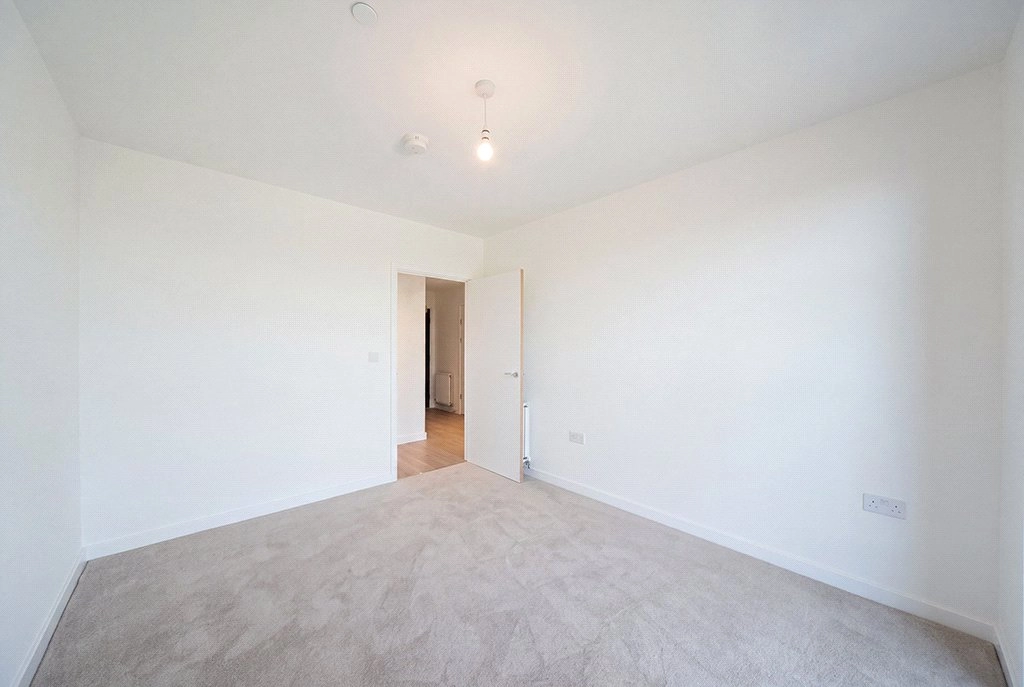 2 bedrooms apartments/flats for sale in Burlington Road, New Malden - KT3 view 9