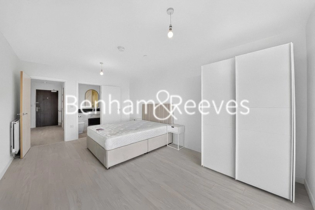 2 bedrooms apartments/flats for sale in Burlington Road, New Malden - KT3 view 11