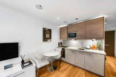 Park Street, Imperial Wharf - SW6 view 3