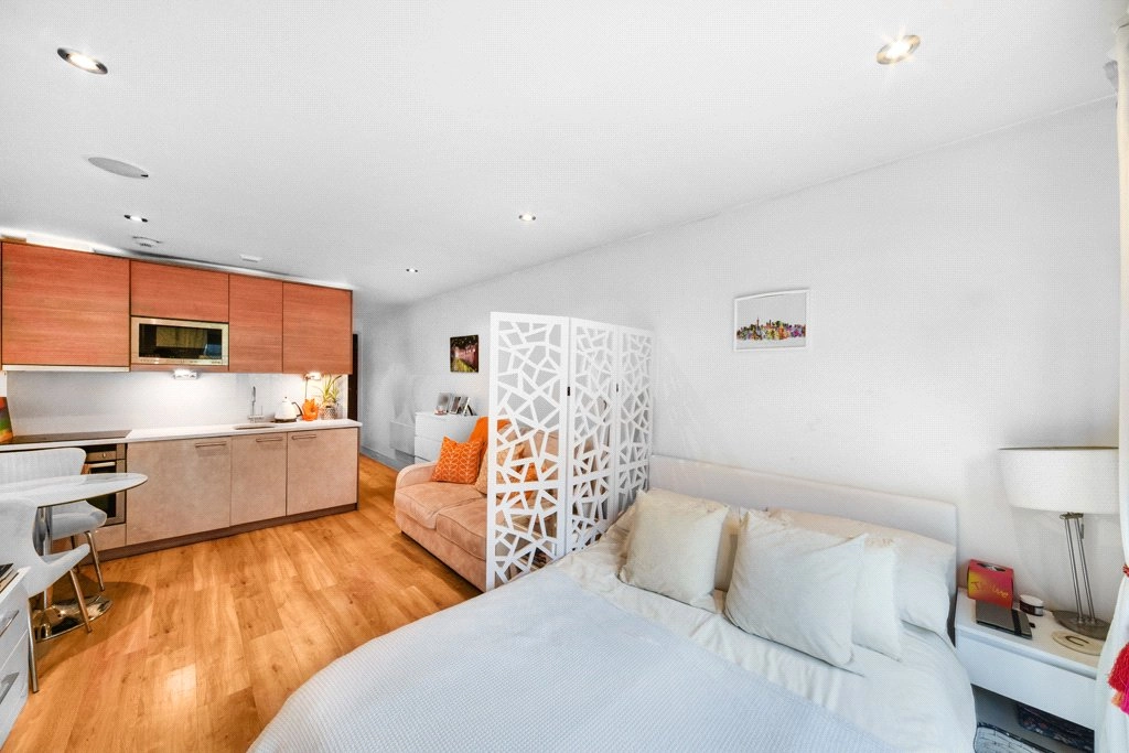 Studio apartments/flats for sale in Park Street, Imperial Wharf - SW6 view 4