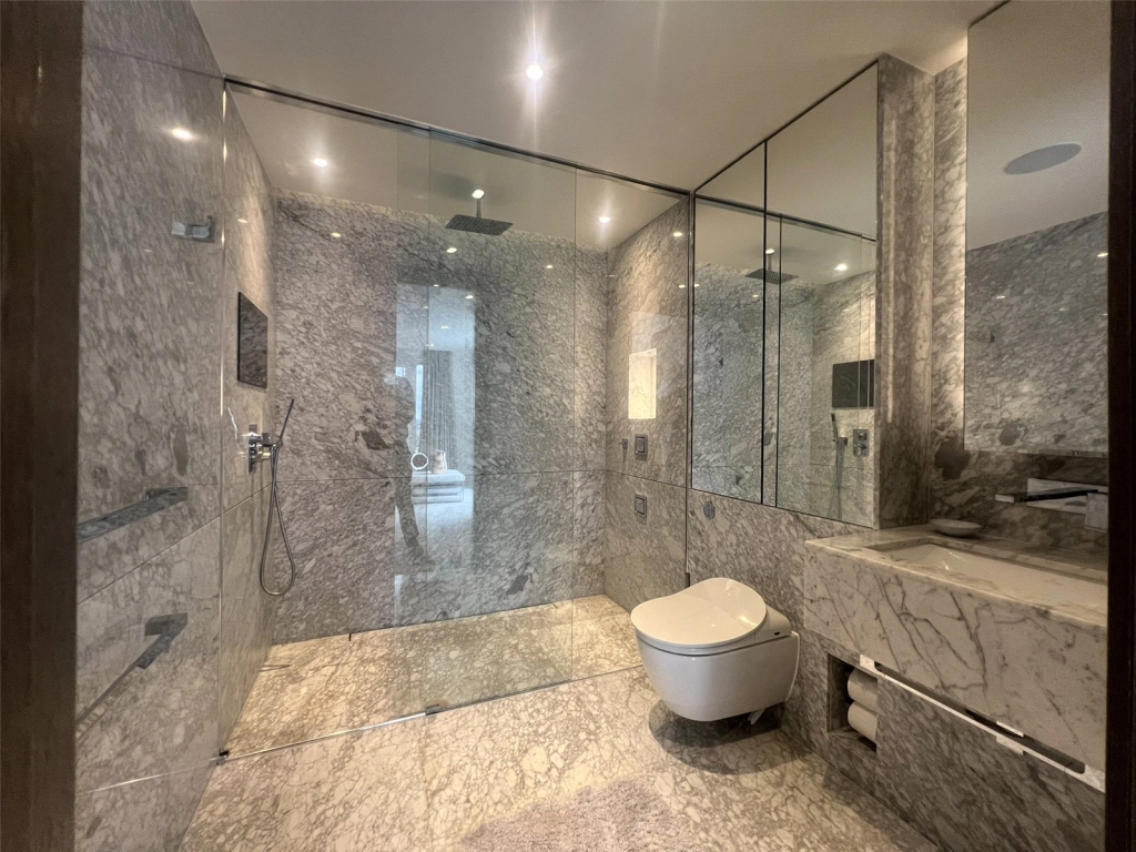 3 bedrooms apartments/flats for sale in Park Street, London - SW6 view 10