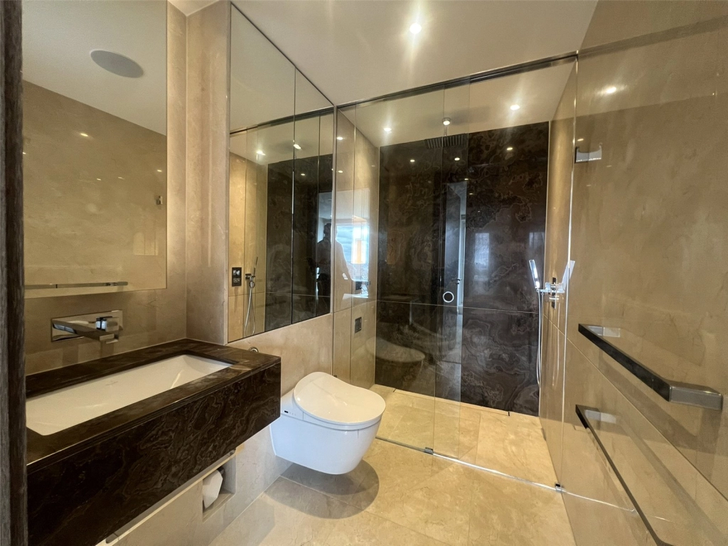 3 bedrooms apartments/flats for sale in Park Street, London - SW6 view 13