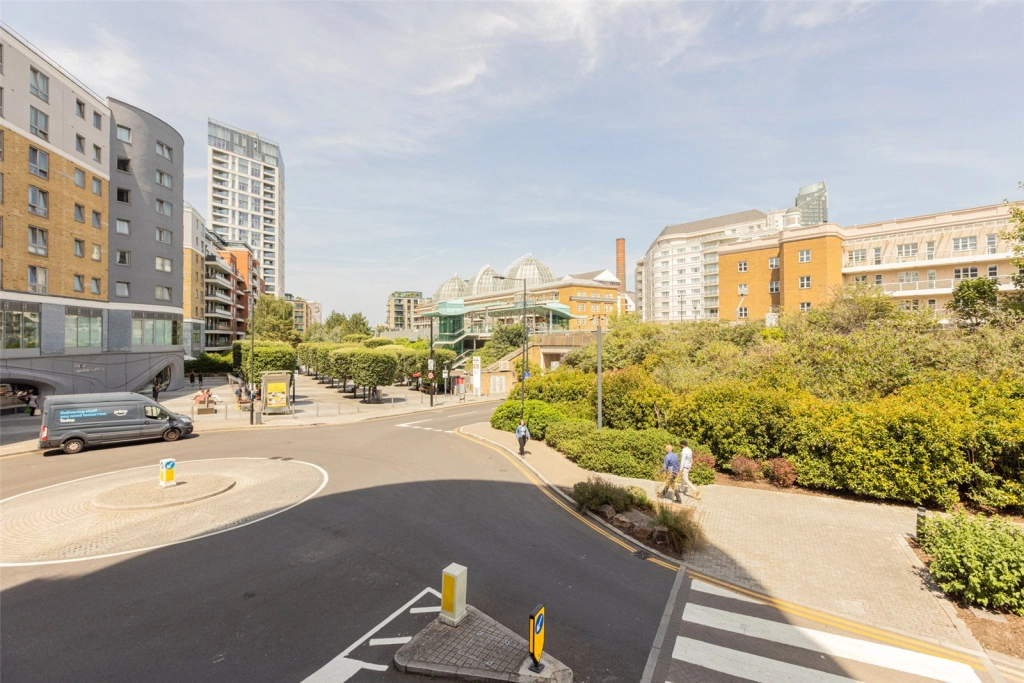2 bedrooms apartments/flats for sale in Townmead Road, London - SW6 view 14