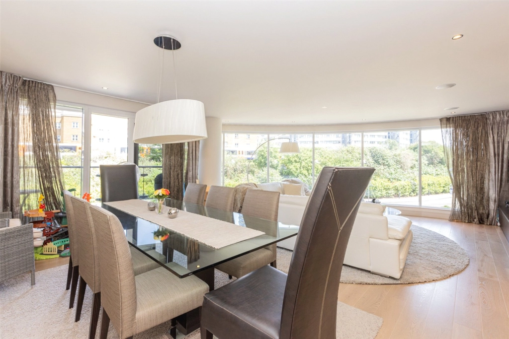 2 bedrooms apartments/flats for sale in Townmead Road, London - SW6 view 10