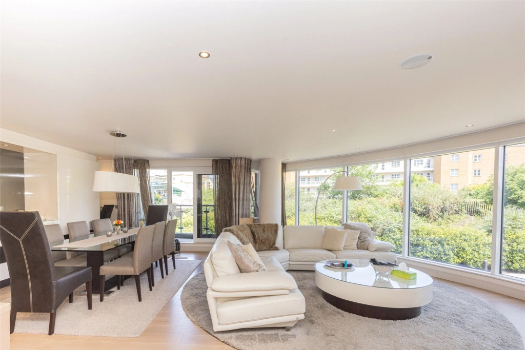 2 bedrooms apartments/flats for sale in Townmead Road, London - SW6 view 13