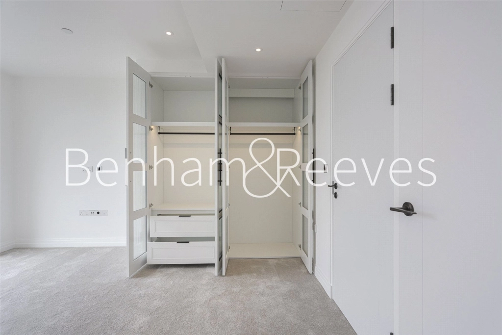 2 bedrooms apartments/flats for sale in Bridgewater Avenue, London - SW6 view 21