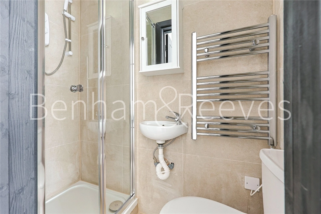 1 bedroom apartments/flats for sale in 3, 130 Wandsworth High Street - SW18 view 6